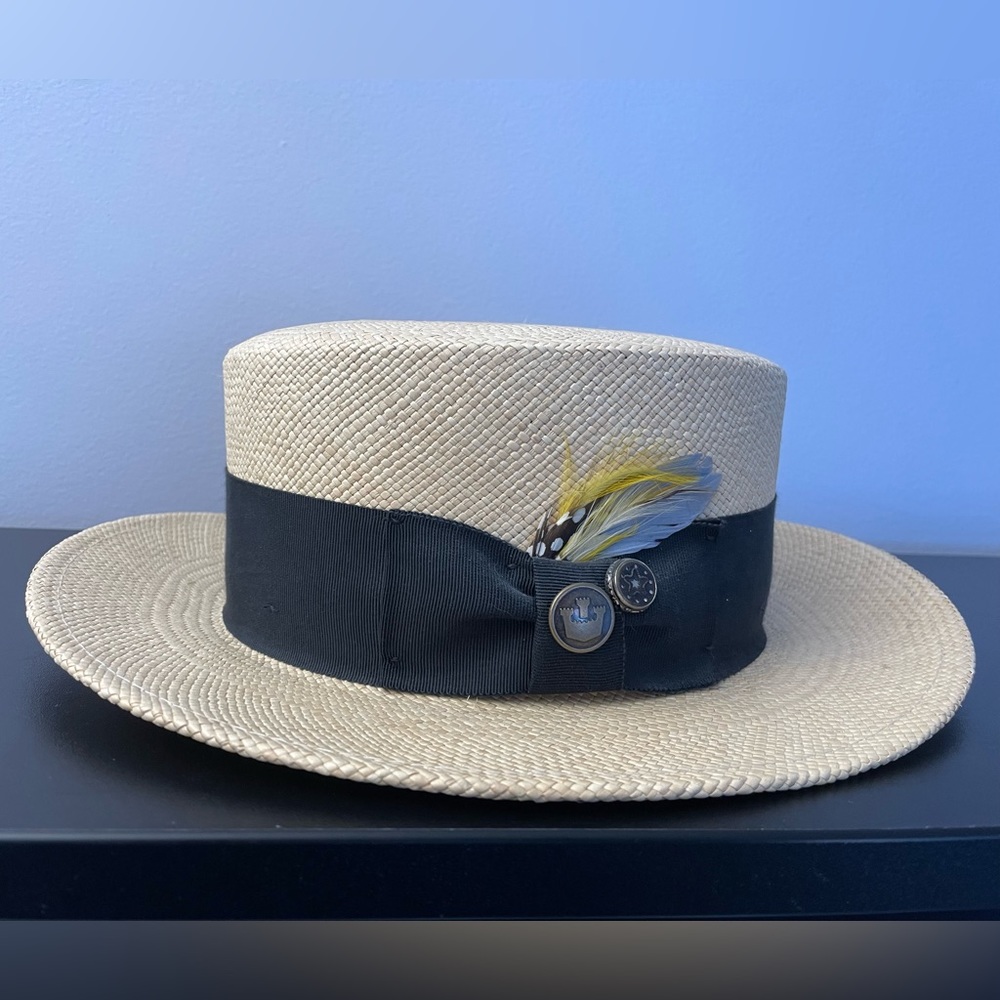 Goorin Bros Straw Boater Small with feather